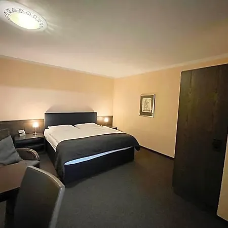 Brunnenhof 3*