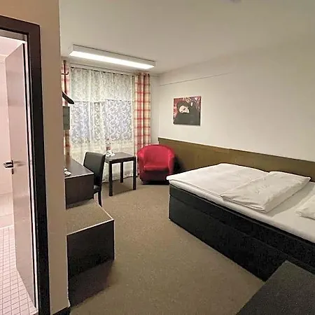Brunnenhof 3*